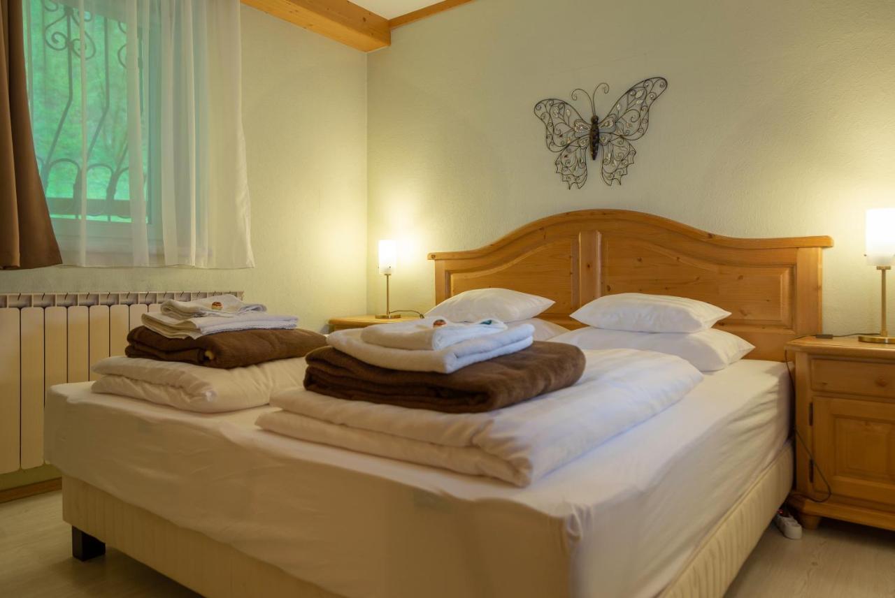 Four Seasons Lodge لاكينهوف المظهر الخارجي الصورة