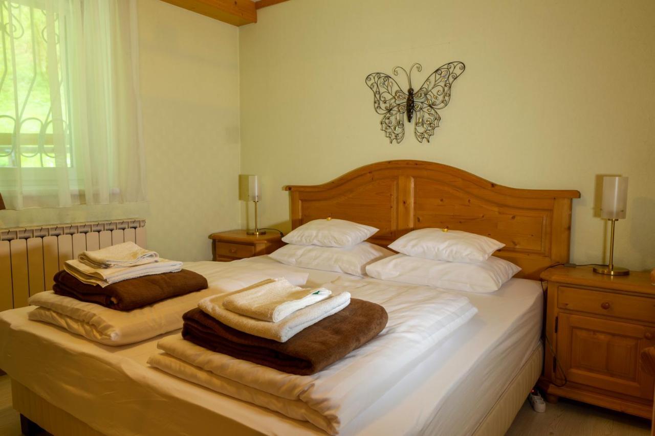 Four Seasons Lodge لاكينهوف المظهر الخارجي الصورة